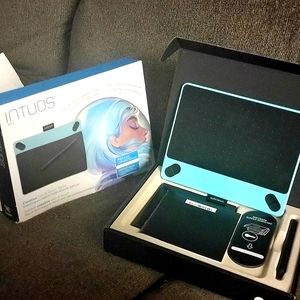 Wacom Intuos illustrating tablet